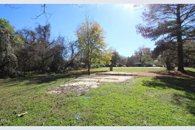 936 W Holly Springs Road, Holly Springs, NC 27540 - Photo 34