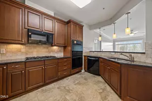 10511 Rosegate Ct, Raleigh, NC 27617 - Photo 10