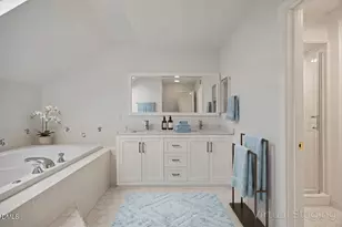 105 Oakstone Dr, Chapel Hill, NC 27514 - Photo 32