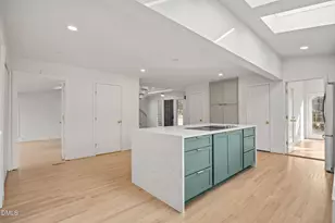 105 Oakstone Dr, Chapel Hill, NC 27514 - Photo 8