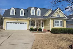 1347 Stone Lion Dr, Fuquay-Varina, NC 27526 - Photo 2