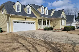 1347 Stone Lion Dr, Fuquay-Varina, NC 27526 - Photo 4