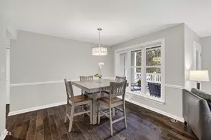 1031 Wirewood Dr, Raleigh, NC 27605 - Photo 10