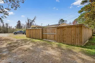 2001 Auburn Rd, Raleigh, NC 27610 - Photo 12
