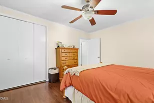 821 Woodburn Rd, Raleigh, NC 27605 - Photo 20