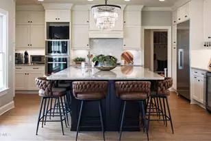 2638 Lakeview Dr, Raleigh, NC 27609 - Photo 14