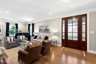 2638 Lakeview Dr, Raleigh, NC 27609 - Photo 4