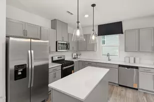 1113 Sawmill Grove Dr, Durham, NC 27704 - Photo 4