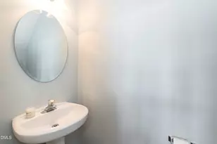 8310 Chimneycap Dr, Raleigh, NC 27613 - Photo 22