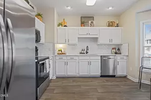 220 Riverwalk Cir, Cary, NC 27511 - Photo 8