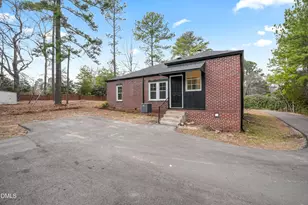 1811 Carthage St, Sanford, NC 27330 - Photo 4