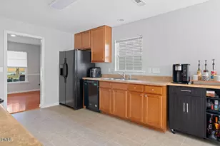 505 Pyracantha Dr, Holly Springs, NC 27540 - Photo 8