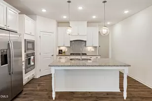 6434 Crown Pkwy, Durham, NC 27703 - Photo 10