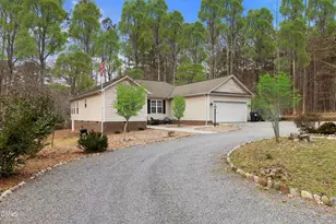 6068 Jones Cir, Sanford, NC 27332 - Photo 4