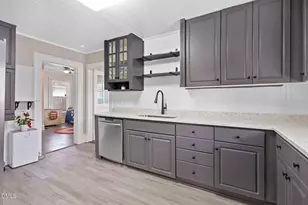 310 N 6th St, Smithfield, NC 27577 - Photo 10