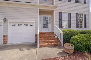 614 Red Cedar Cir, Durham, NC 27712 - Photo 2