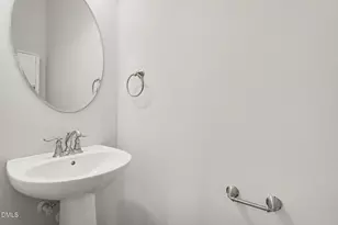 2007 Ackerman Hill Dr, Apex, NC 27502 - Photo 12