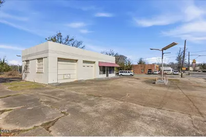 121 N James Street, Goldsboro, NC 27530 - Photo 1