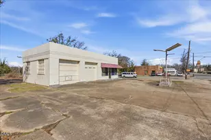 121 N James St, Goldsboro, NC 27530 - Photo 1