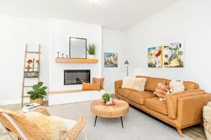 544 Barrington Row Ave, Zebulon, NC 27597 - Photo 6