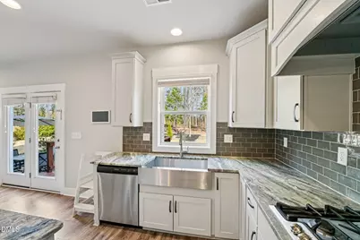 572 Beacon Ridge Boulevard, Chapel Hill, NC 27516 - Photo 18