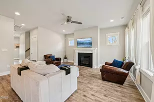 572 Beacon Ridge Blvd, Chapel Hill, NC 27516 - Photo 10