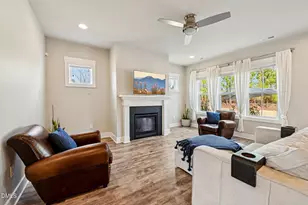 572 Beacon Ridge Blvd, Chapel Hill, NC 27516 - Photo 8