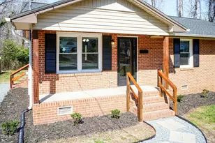 808 W Rose St, Sanford, NC 27330 - Photo 2