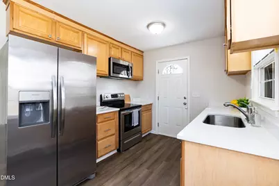 808 W Rose Street, Sanford, NC 27330 - Photo 6