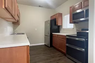 3009 Winston Dr, Burlington, NC 27215 - Photo 10