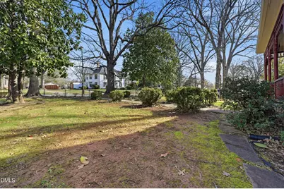 916 W Davis Street, Burlington, NC 27215 - Photo 34