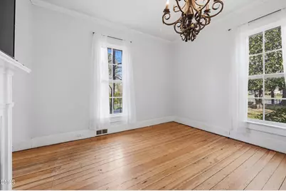 916 W Davis Street, Burlington, NC 27215 - Photo 12