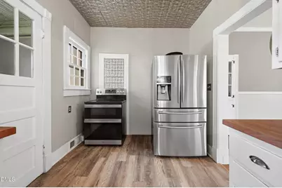 916 W Davis Street, Burlington, NC 27215 - Photo 18