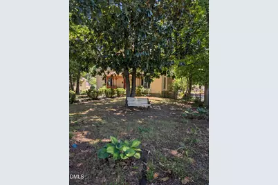 916 W Davis Street, Burlington, NC 27215 - Photo 6