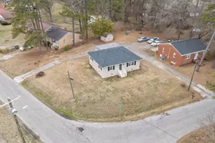 118 Cherry St, Henderson, NC 27536 - Photo 8