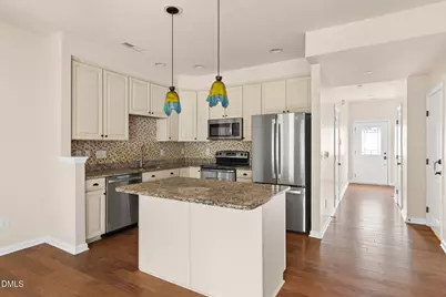 469 Panorama View Loop, Cary, NC 27519 - Photo 6