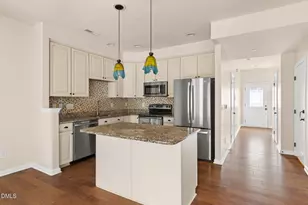 469 Panorama View Loop, Cary, NC 27519 - Photo 6