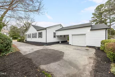 108 N Watauga Avenue, Dunn, NC 28334 - Photo 2