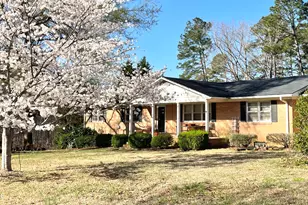 2203 Longwood Ave, Sanford, NC 27330 - Photo 2