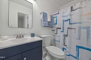 37 Barnes St, Greenville, NC 27858 - Photo 12