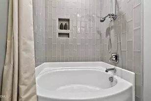 5607 Lambshire Dr, Raleigh, NC 27612 - Photo 52