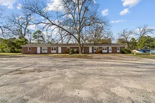 1218 Southwood Dr, Fayetteville, NC 28304 - Photo 2