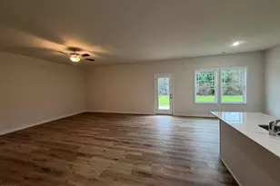 228 Jacobs Rdg Dr, Four Oaks, NC 27524 - Photo 2