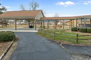 303 N Lincoln St, Benson, NC 27504 - Photo 6