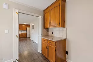 303 N Lincoln St, Benson, NC 27504 - Photo 24