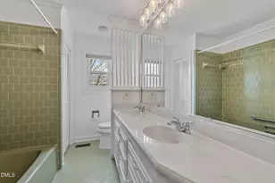 303 N Lincoln St, Benson, NC 27504 - Photo 36