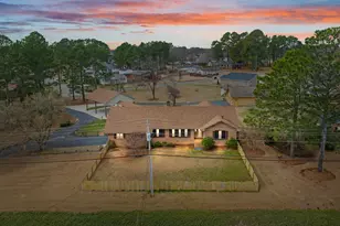 303 N Lincoln St, Benson, NC 27504 - Photo 1