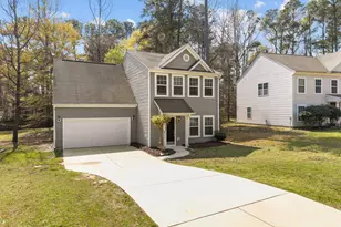 1071 Heritage Manor Dr, Raleigh, NC 27610 - Photo 4