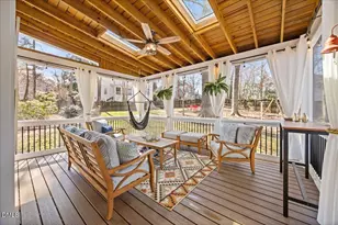 117 Old Bridge Ln, Cary, NC 27518 - Photo 2