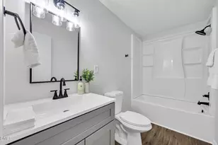 601 Crestview Dr, Durham, NC 27712 - Photo 20